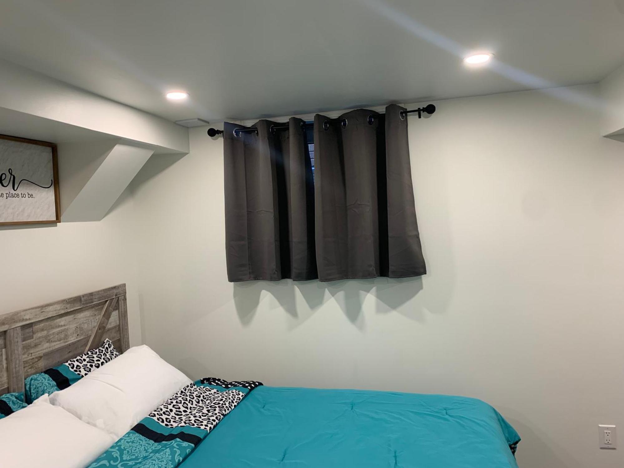 Modern 1 Bedroom + Den In Cambridge Exteriör bild